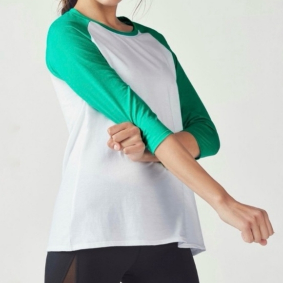 NWT Fabletics Womens Demi Lovato Raglan 3/4 Baseball Tee Green White Size Small - Picture 2 of 9